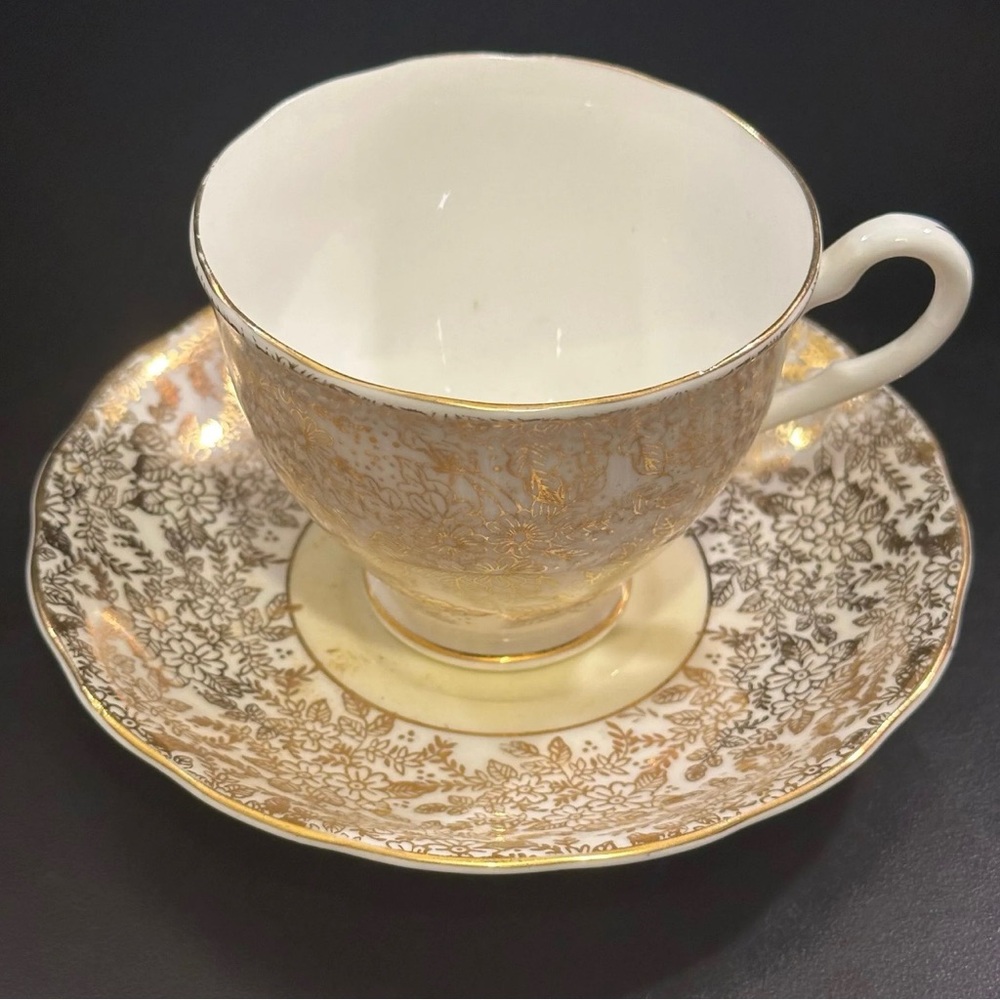 Elegant Colclough China, Made in Longton, England. Genuine Bone China.